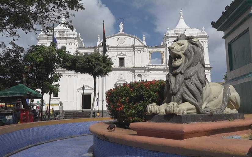 ALCALDESA